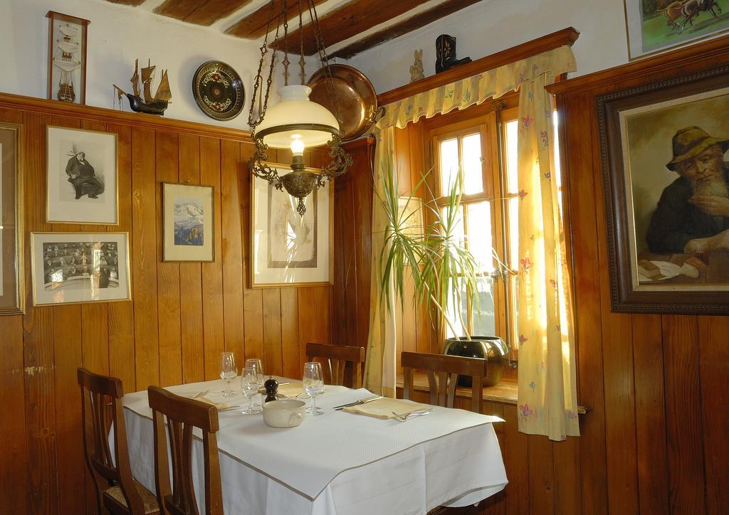 Auberge De Dully Esterno foto