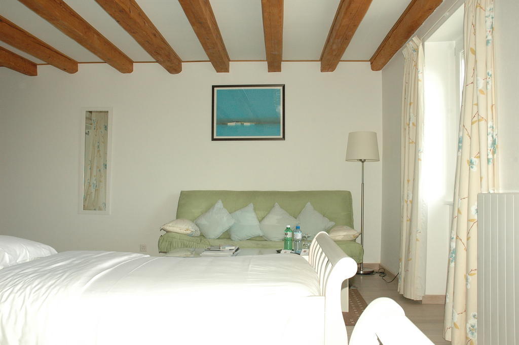 Auberge De Dully Camera foto