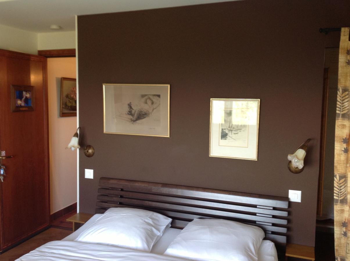 Auberge De Dully Esterno foto